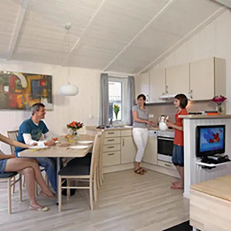 Ferienhaus Freibeuterweg 18 - Dorf 5 Lübeck